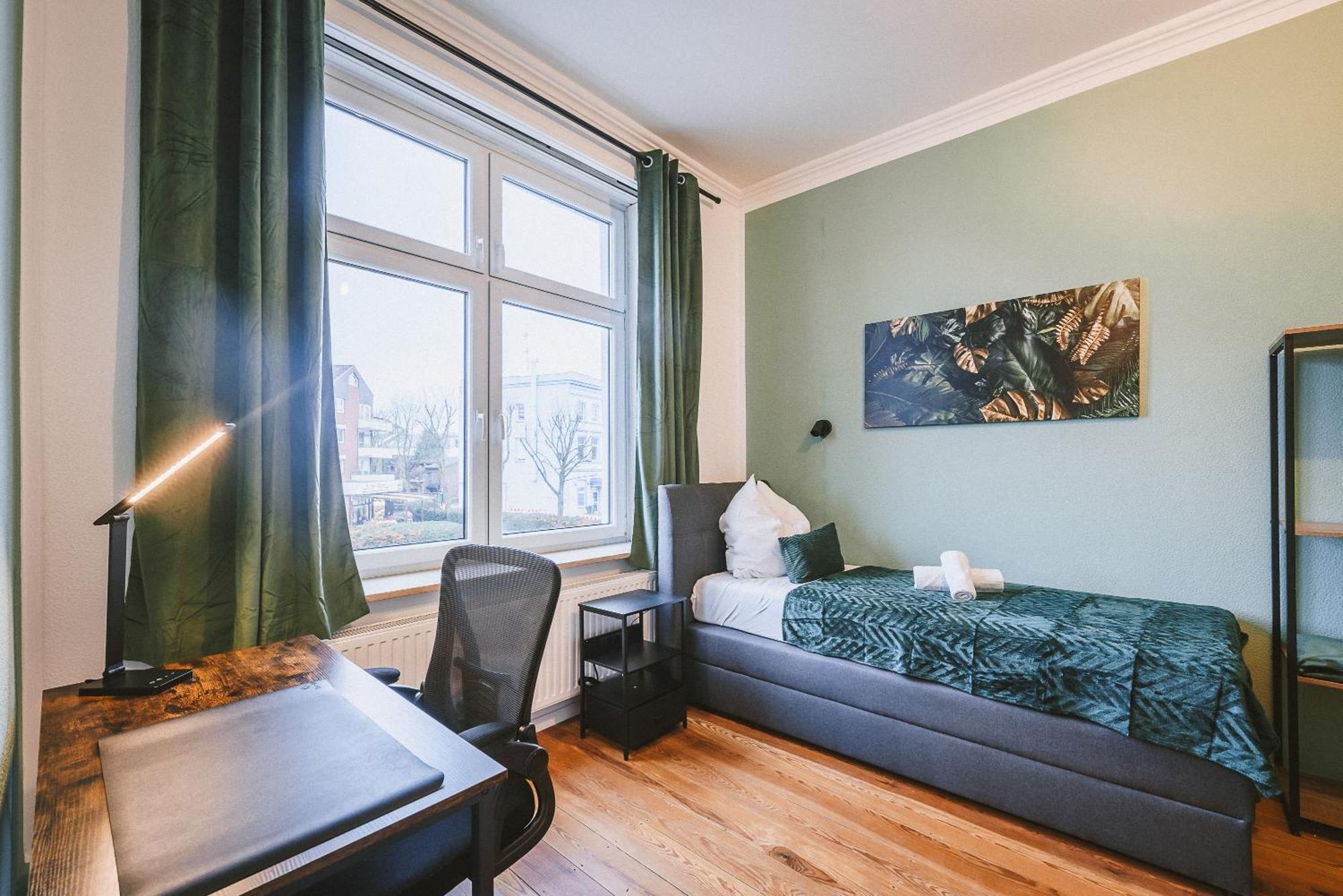 Sadebo 1 Bis 16 Gaeste In 3 Apartment Lübeck